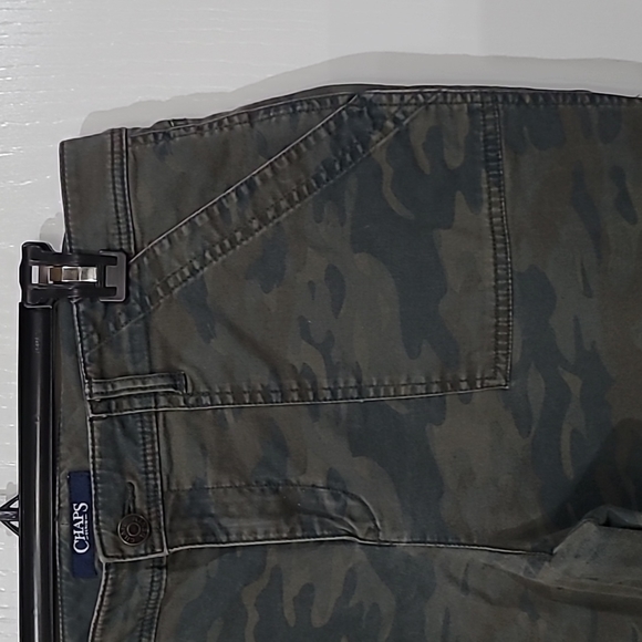 Chaps Denim Camophlage Pants - Picture 3 of 6